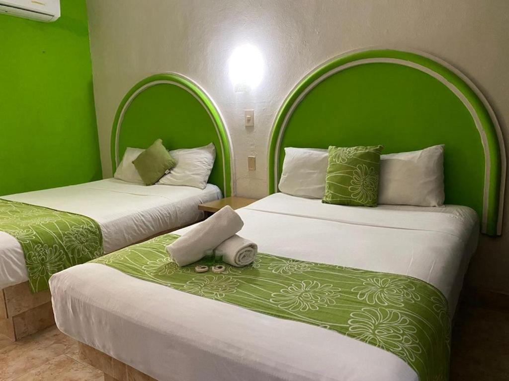 Hc International By R&T Hotel Канкун Екстериор снимка